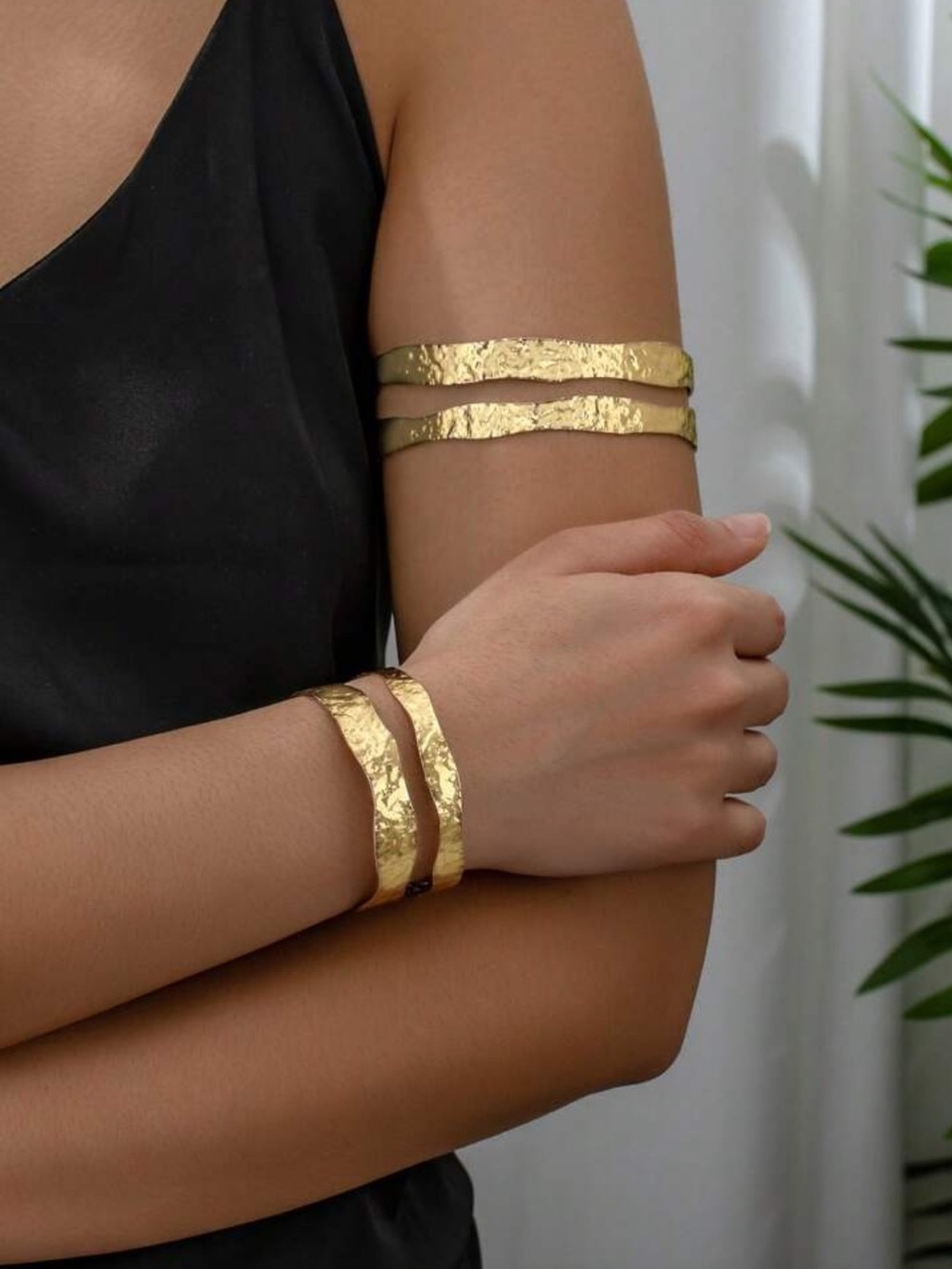 2pc Set Gold Bracelet And Arm Band Armlet